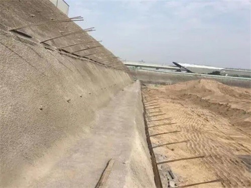 鹤山河道边坡加固